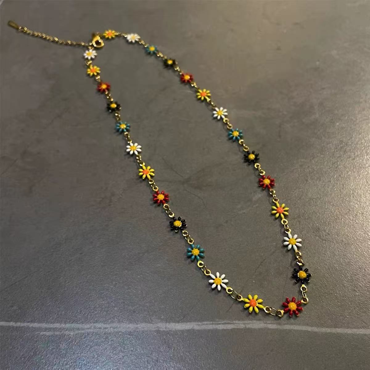 Chrysanthemum necklace